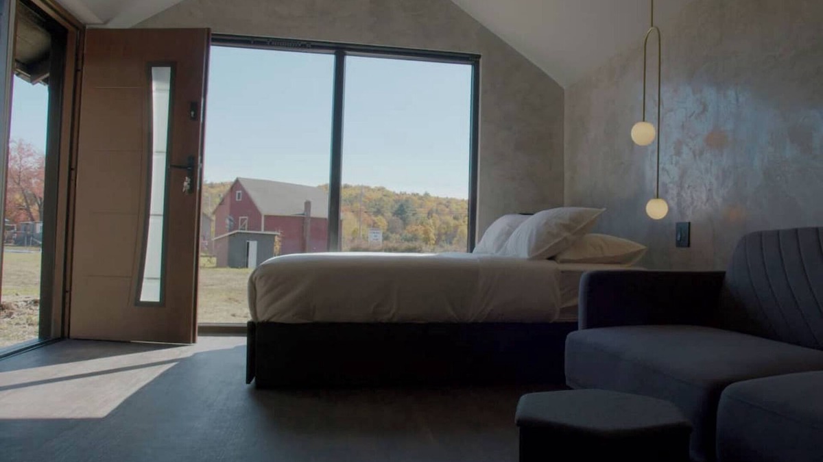 Brandon Cabin | Emrose Luxury Cabins 10