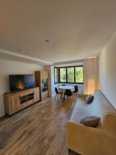 Baga Apartment | En el corazón de Bagà, precioso pueblo medieval