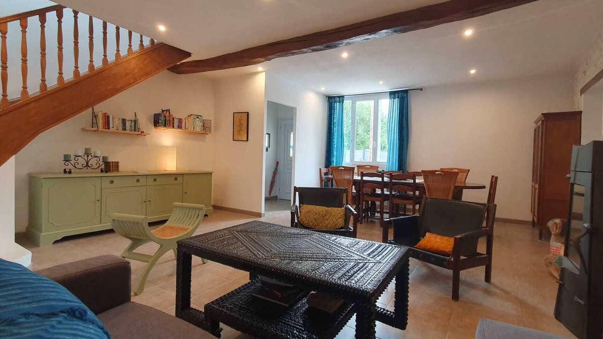 Lucy-sur-Cure House | EN FAMILLE OU ENTRE AMIS ENTRE LYON ET PARIS SUR A6 - Pets welcome