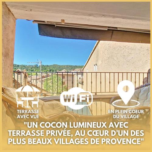 Cotignac Apartment | En plein cœur du village , Terrasse avec vue