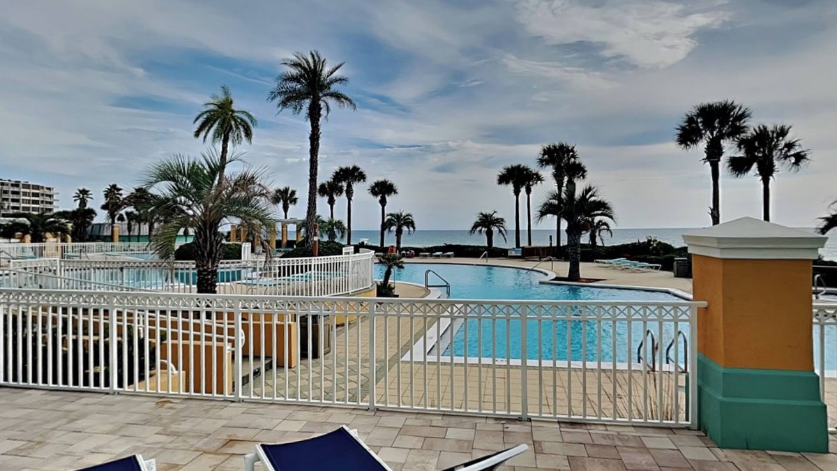 Silver Sands Beach Condo | En Soleil #121 West | Beachfront Pool, Near Area Fun!