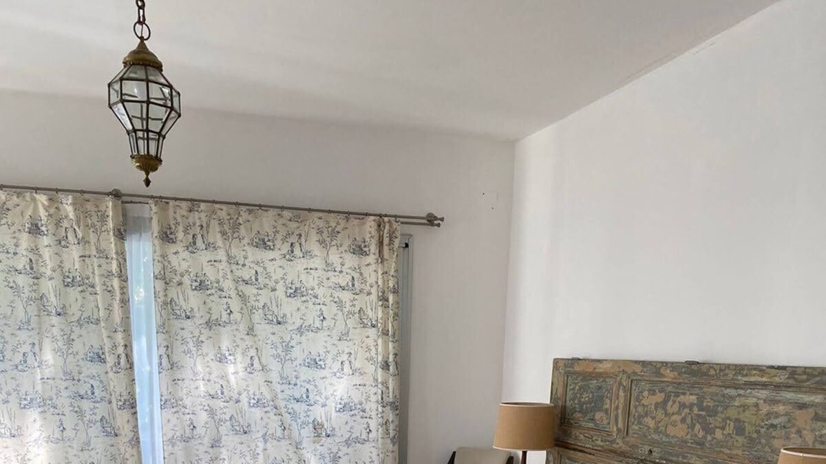 Vicente Lopez Bed & Breakfast | En-suite room, in a family home near the coast of Vicente Lopez