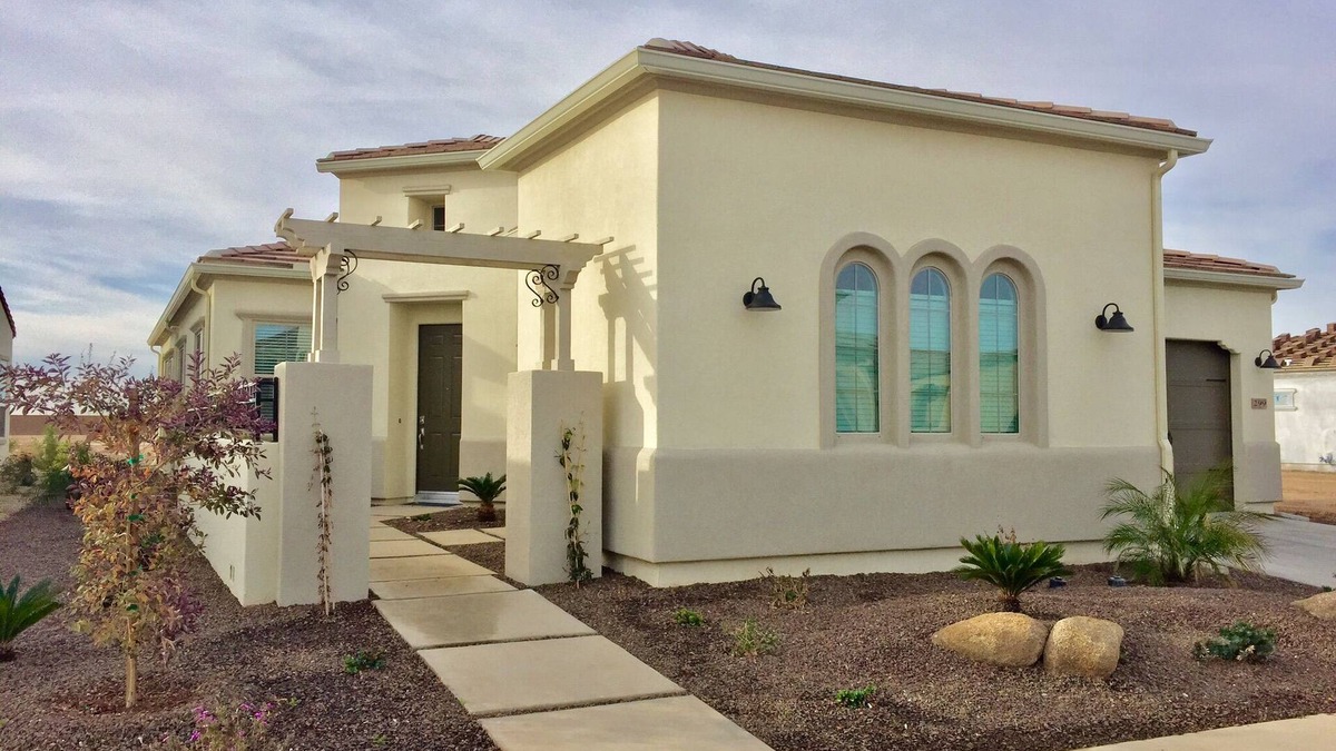San Tan Valley House | Encanterra Country Club Resort Style Vacation Home - True Resort Living