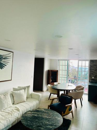 Tlalnepantla de Baz Apartment | Encanto Urbano, Depa Moderno