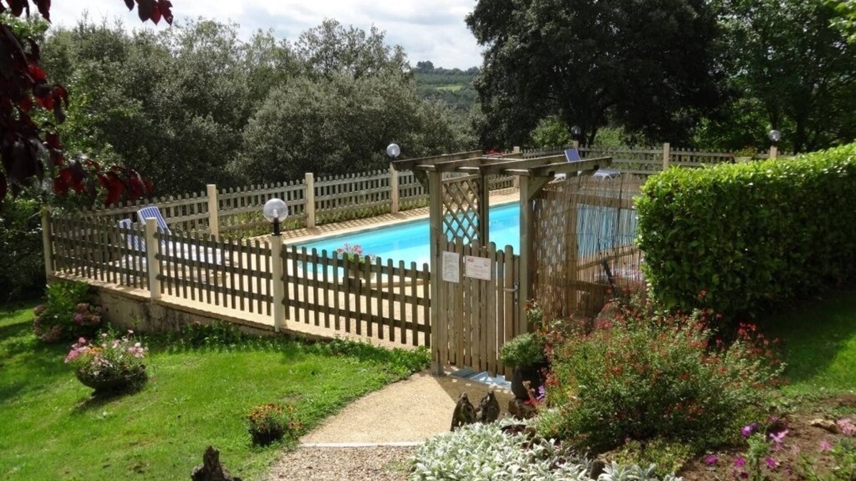 Saint-Crepin-et-Carlucet Apartment | Enchanting place, quiet apartment in stone house, lots of charm!