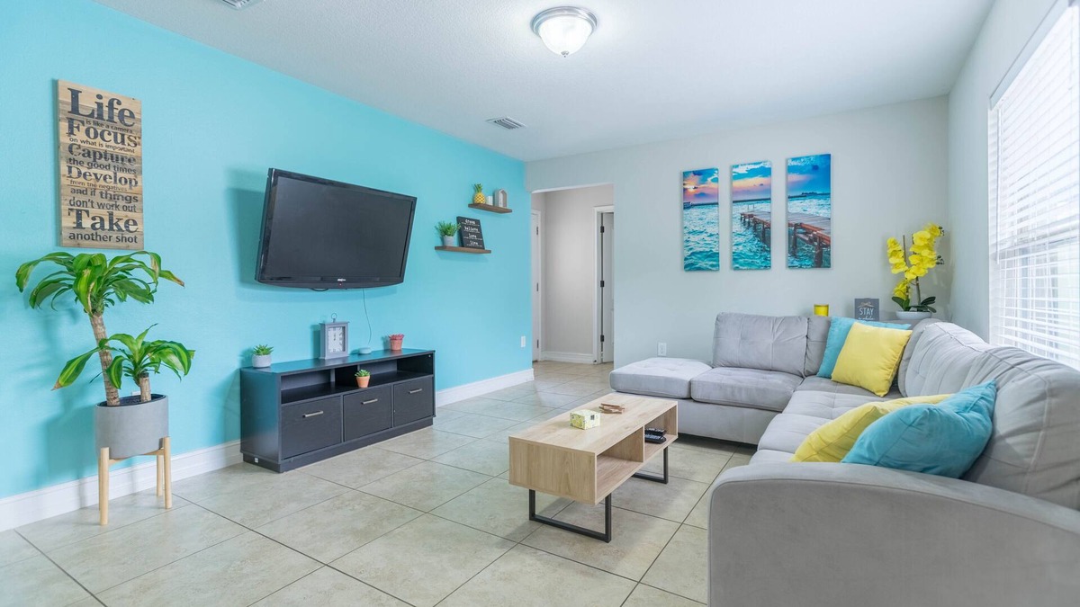 Winter Garden Villa | Enchanted 3 Bedroom Home near Downtown Winter Garden