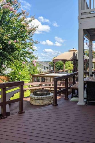 April Sound House | Enchanted April Lake House