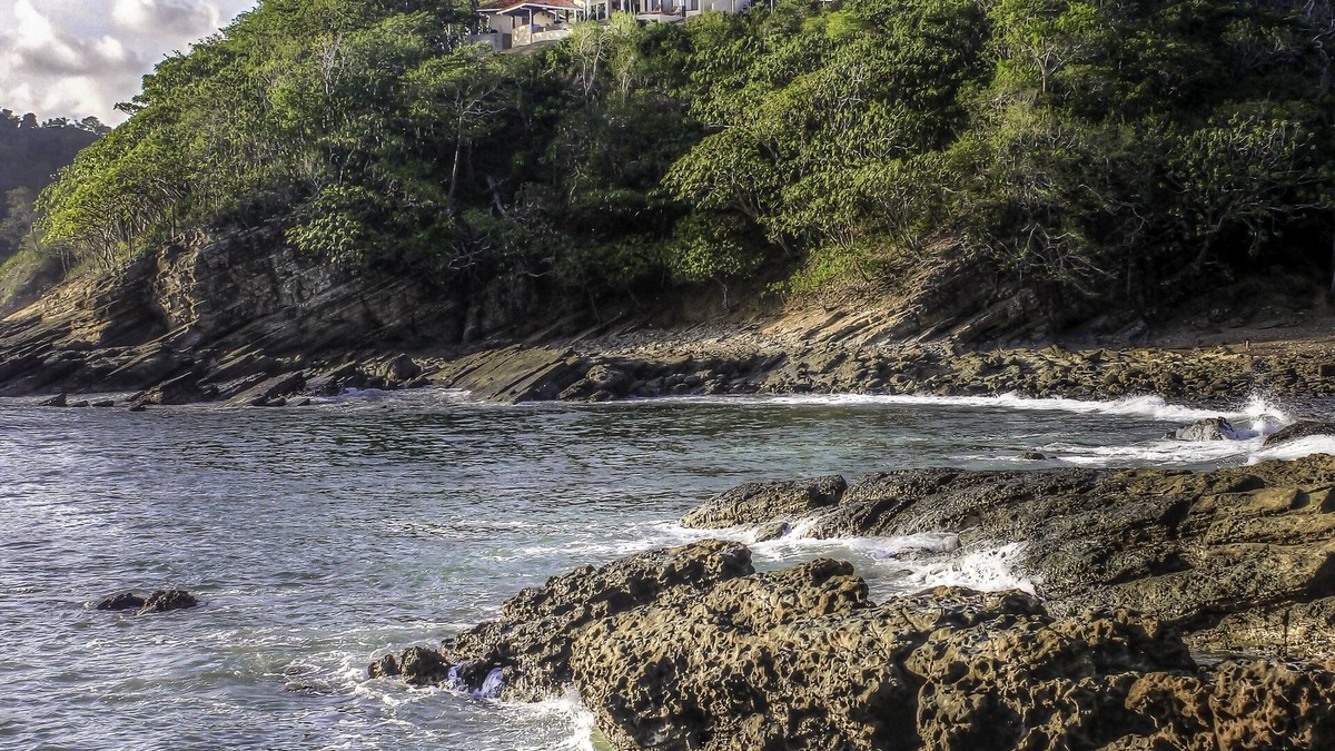 Paradise Bay House | Enchanted Monkey House with Breathtaking Ocean Views