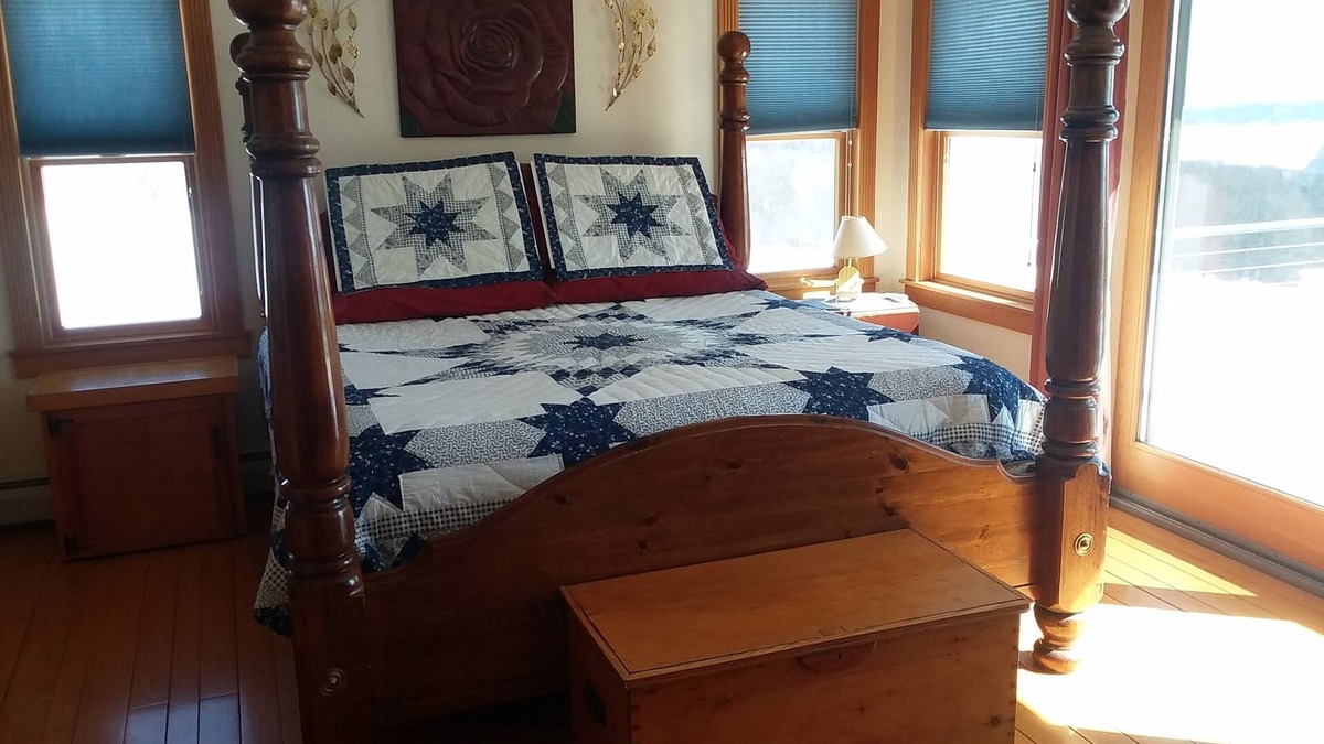 Watkins Glen House | Enchanted Valley View, Unit 1