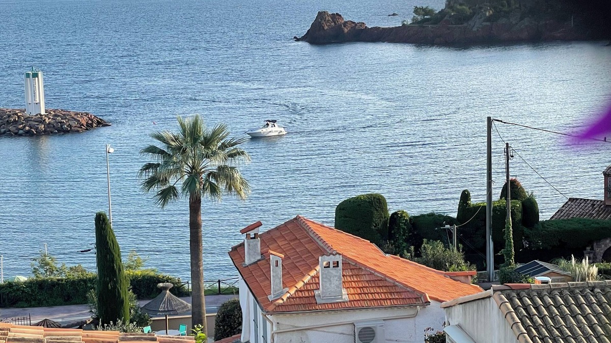 Espero-Pax House | Enchanting beach house in Théoule-sur-Mer directly on the Plage de la Figueirette