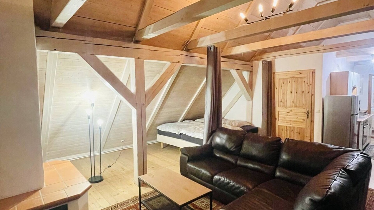 Barleben Apartment | Enchanting four-bed apartment near Magdeburg