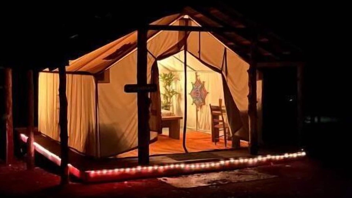 Monticello House | Enchanting Glamping Tent on Lake Cumberland