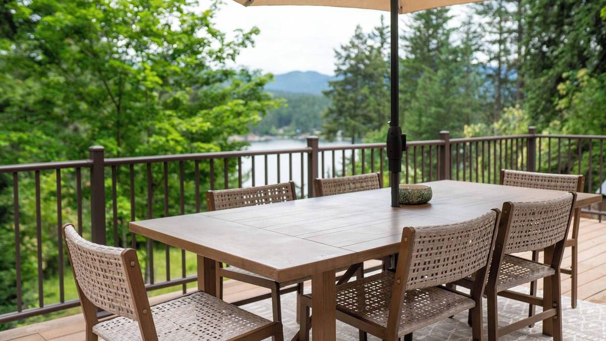 Hayden Lake House | Enchanting lake view 3-bedroom house in the woods in Hayden Lake, hot tub, A/C
