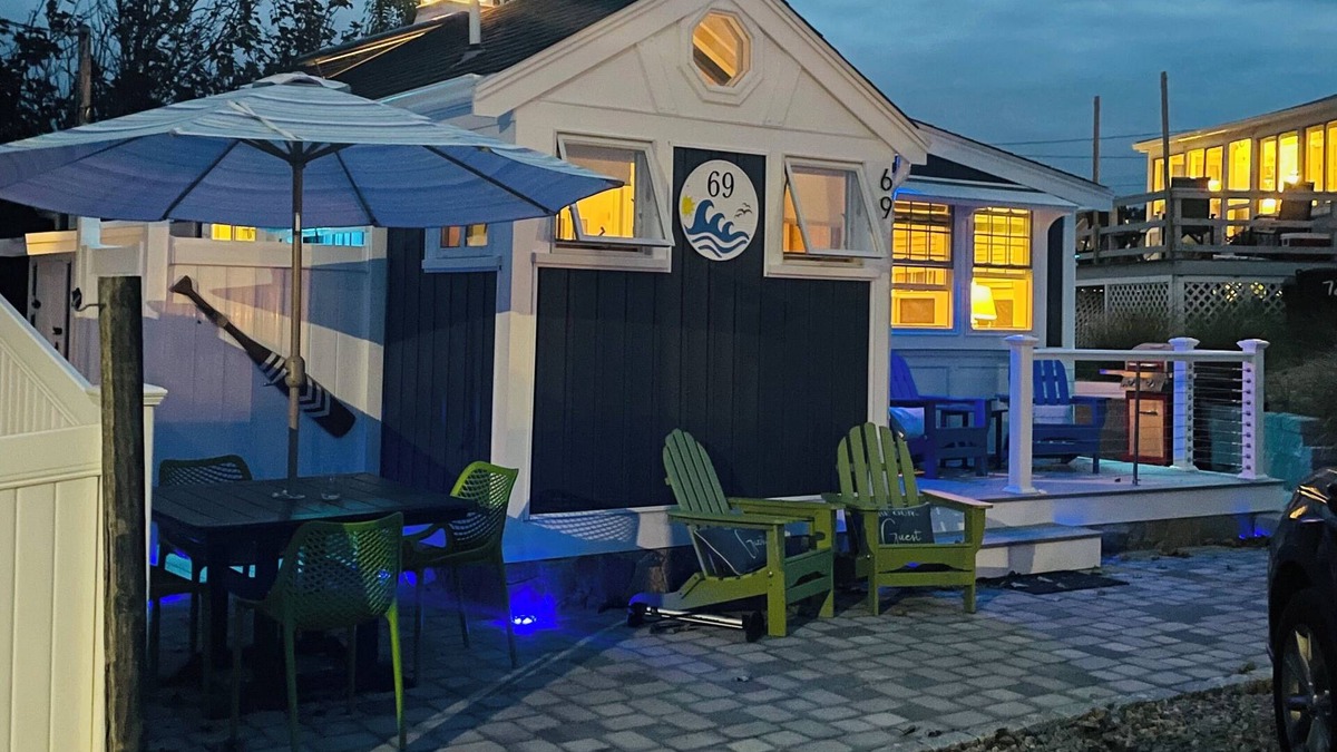 Barnstable County Cottage | ENCHANTING SEASIDE COTTAGE, STEPS TO THE BEACH!