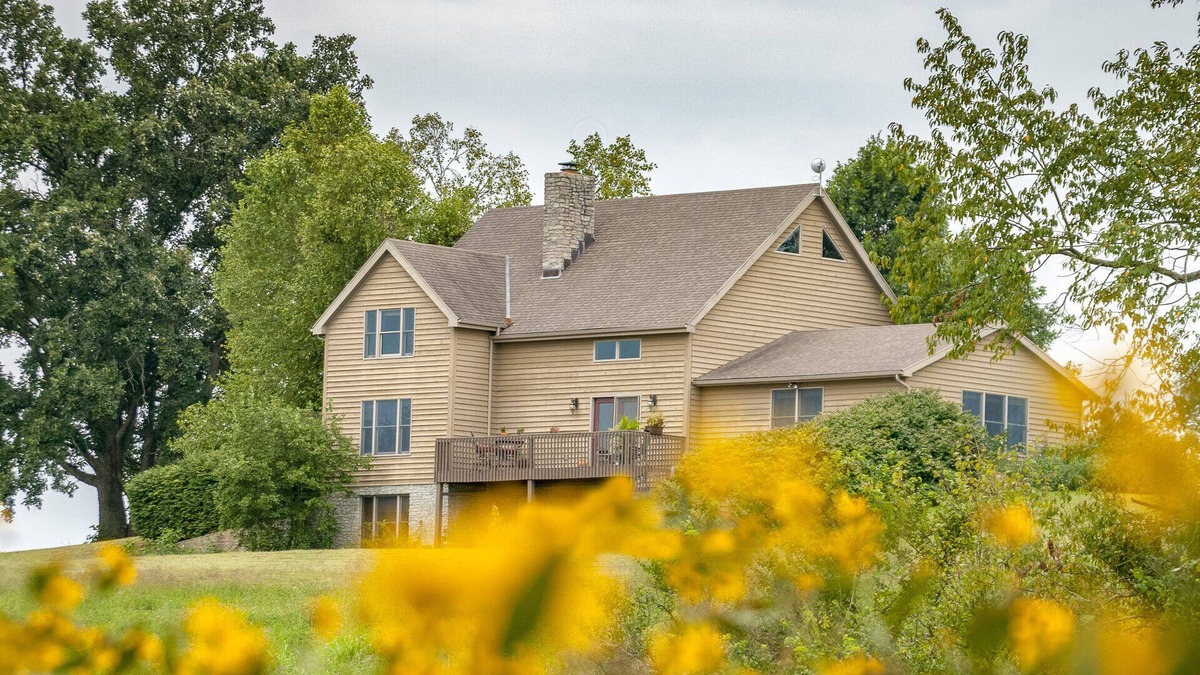 Cynthiana House | Enchanting, Secluded Timberframe Home