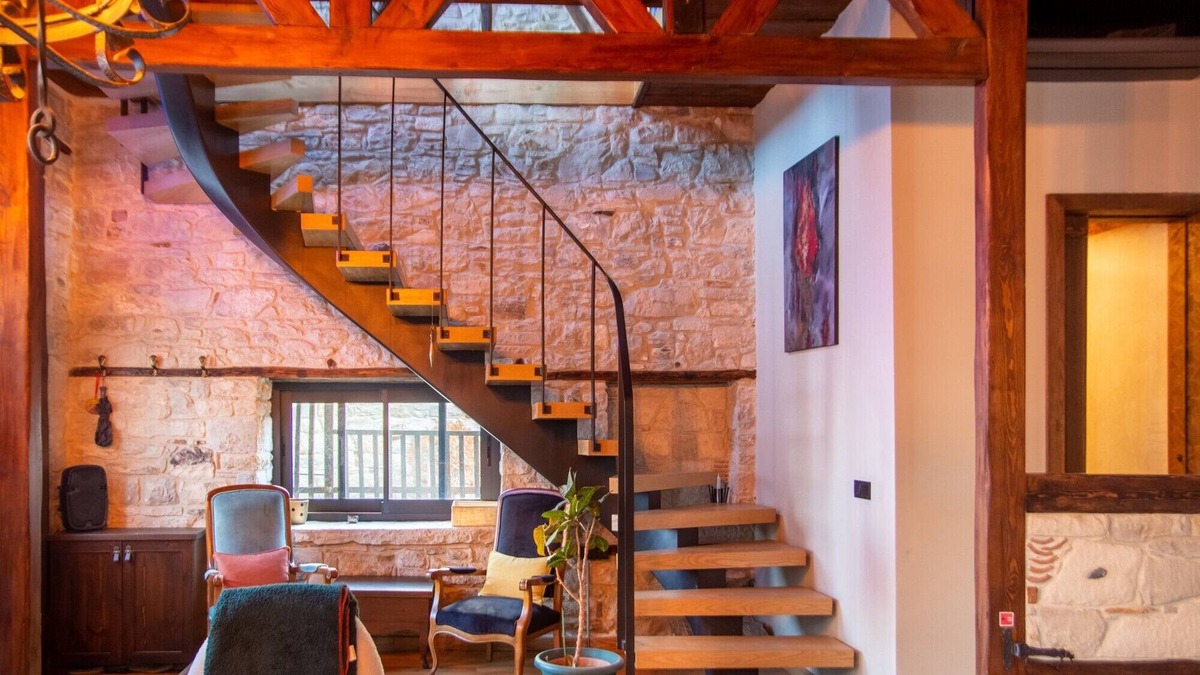 Urla Villa | Enchanting Stone House in Urla with Backyard