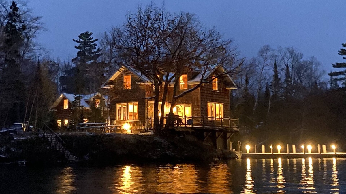 Mohawk Cabin | Enchanting Views from Unique Hand Crafted Waters Edge Cottage