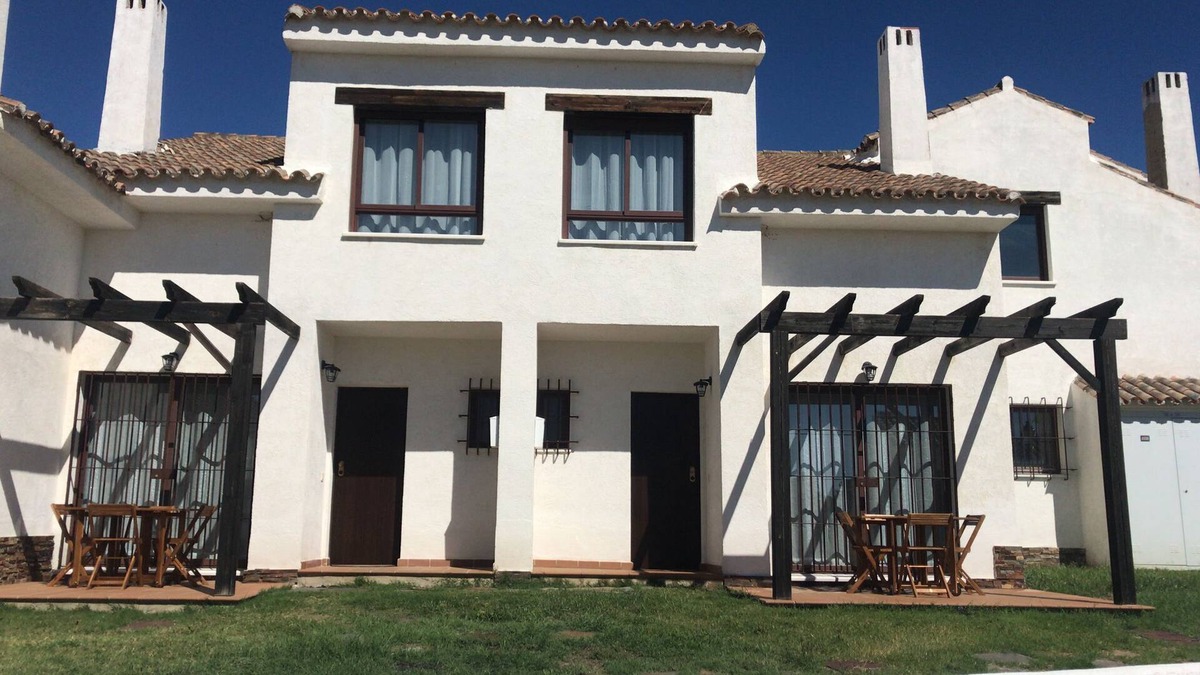 El Ronquillo House | Encinar, Magnificent private urbanization Sierra de Sevilla, leisure options!