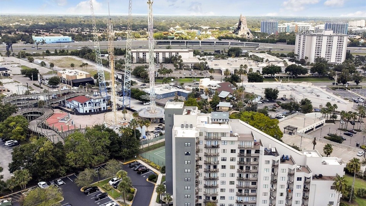 Southwest Orlando Apartment | Enclave Refurbished Condo: Just 2mi to Universal!