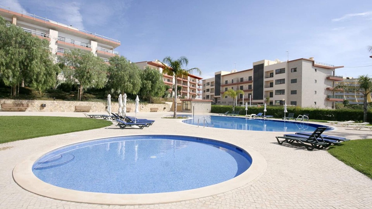 Albardeira Apartment | Encosta da Marina 5i - 2 bedrooms, A/C and Communal pool, close to Lagos Marina
