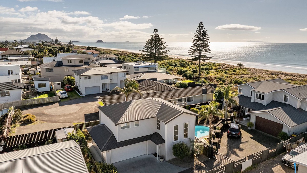 Mount Maunganui House | Endless Summer Retreat ~ Mount Maunganui - Beyonder Holiday Homes