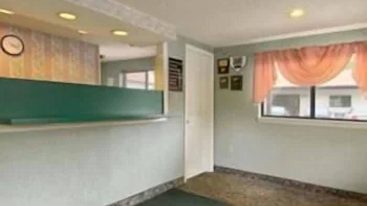 Enfield Hotel | Enfield Inn