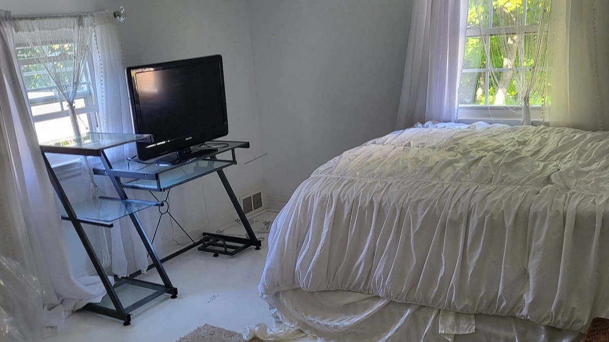 Englewood Condo | ENGLEWOOD CLEANReno 1bed WiFi NO SMOKERS/VAPES/OUTDOOR SHOES LongTerm Welcome.