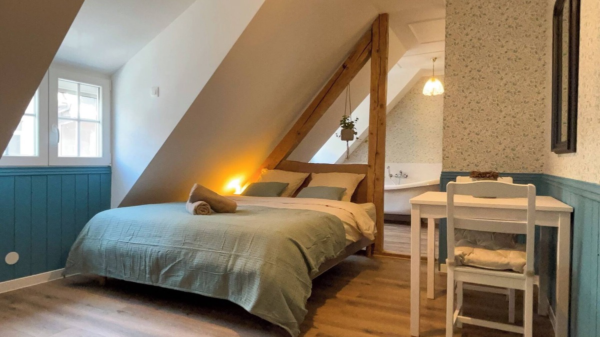 Sarreguemines Apartment | English cottage - Atypical accommodation