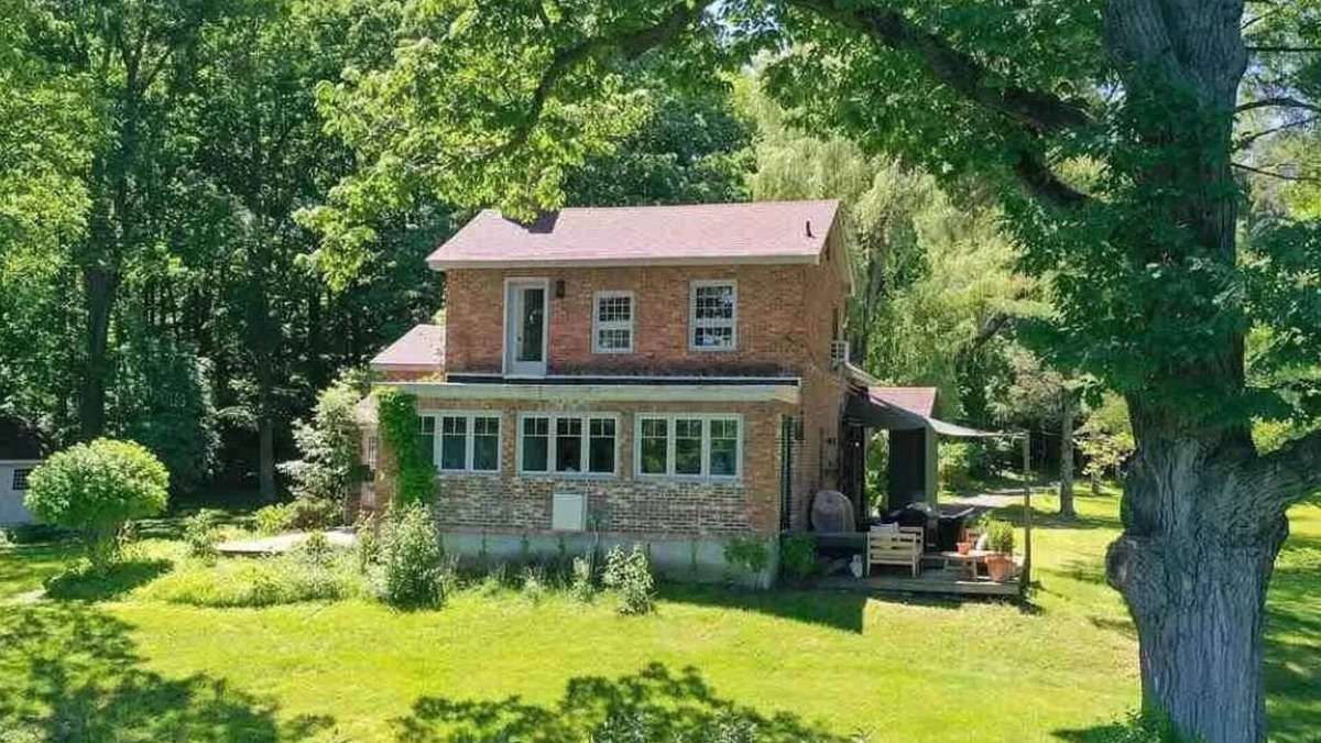 West Camp House | English style country cottage with Hudson River views! 5 mins from HITS