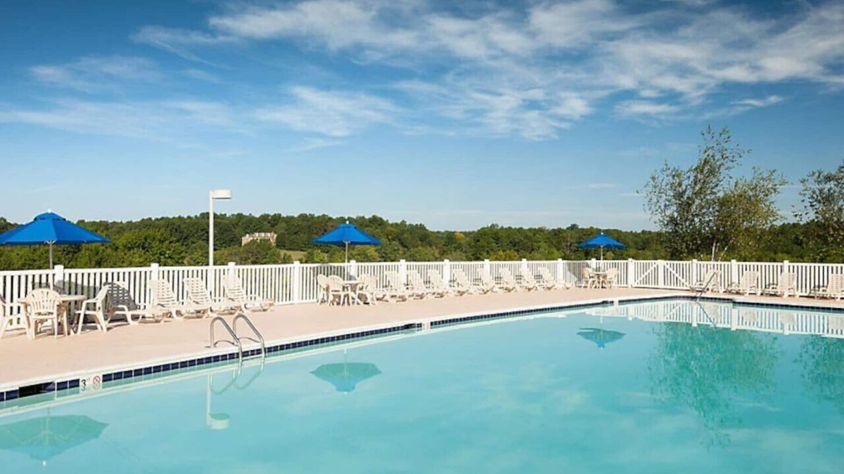 Gordonsville Condo | Enjoy 1000 acres of rolling hillside on this equestrian themed resort 1BD condo