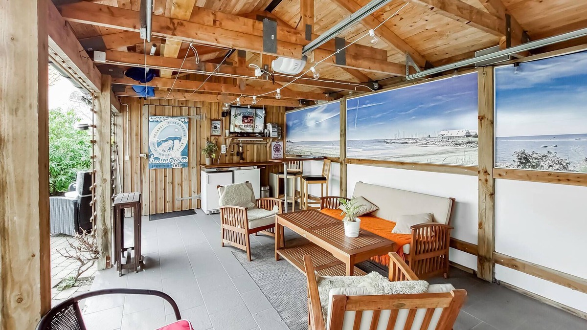 Hoganas House | Enjoy a cozy vacation in this vacation home near the beach.