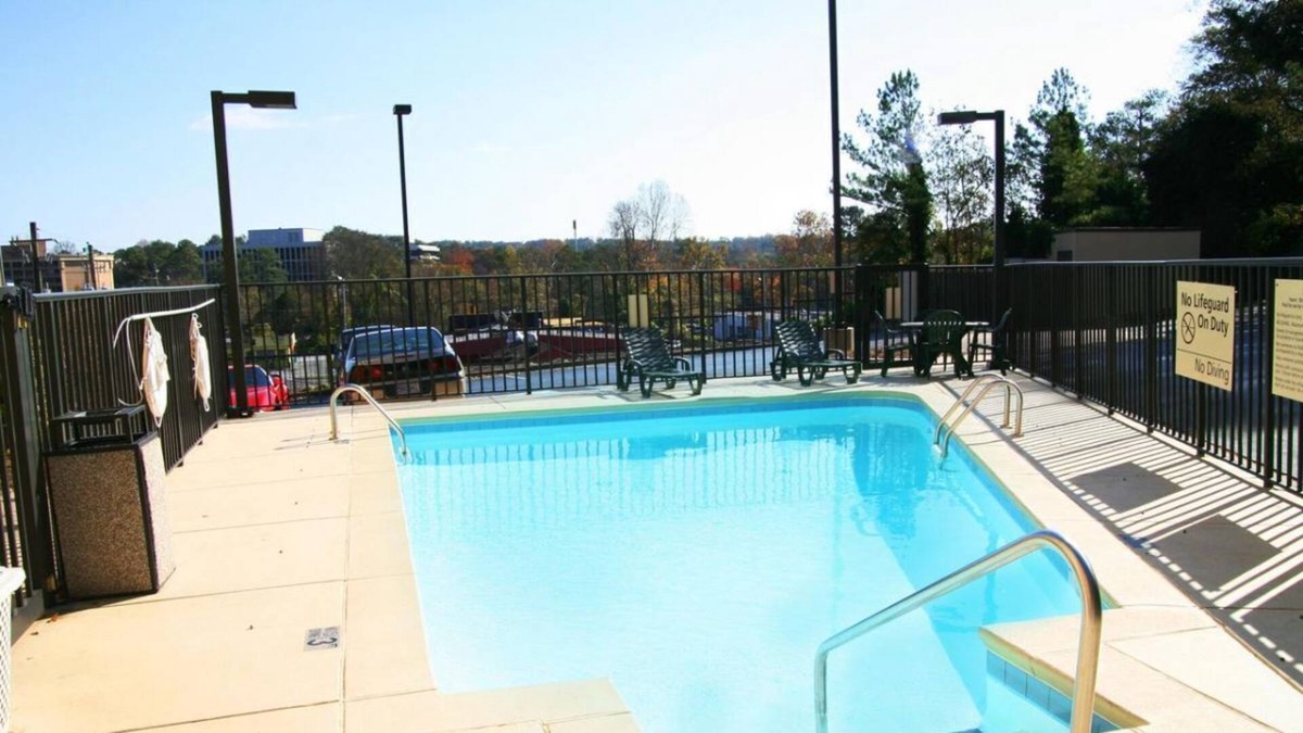 Buford Highway House | Enjoy a Hassle-Free and Suiting Stay! 3 Convenient Units, Onsite Pool, Parking!