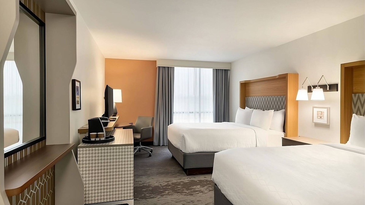 Fort Worth Hotel | Enjoy a Hassle-Free and Suiting Stay! Indoor Pool! Close to Fort Worth Zoo