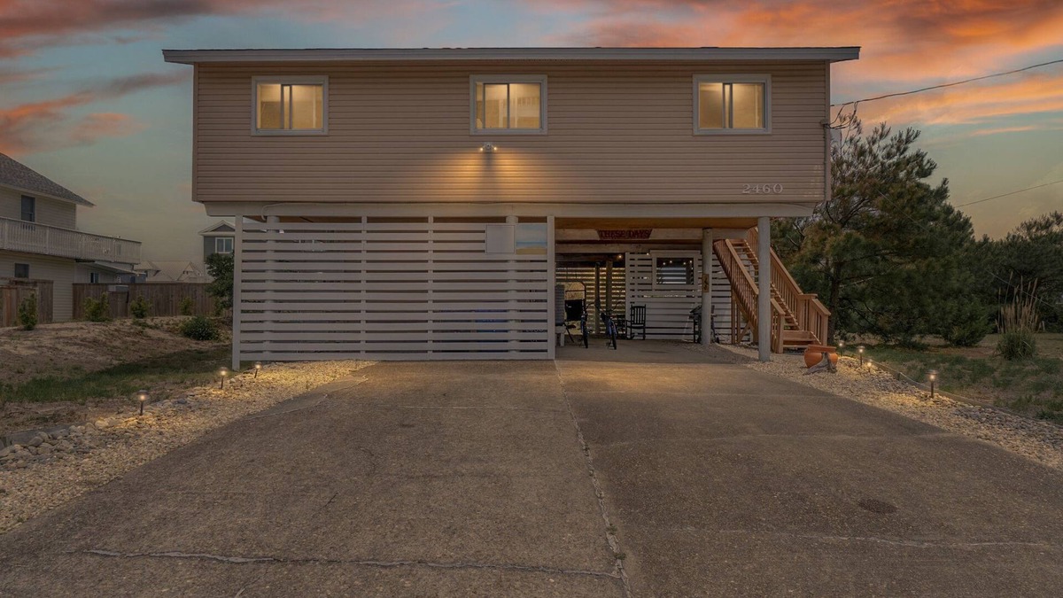 Sandbridge House | Enjoy a luck of the Irish at the "Pog Mo Home" beach cottage