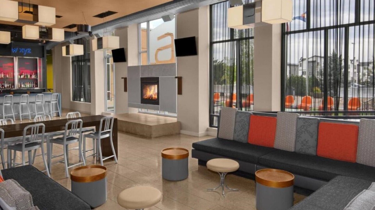 Broomfield House | Enjoy a memorable stay at our Broomfield Denver, CO hotel.