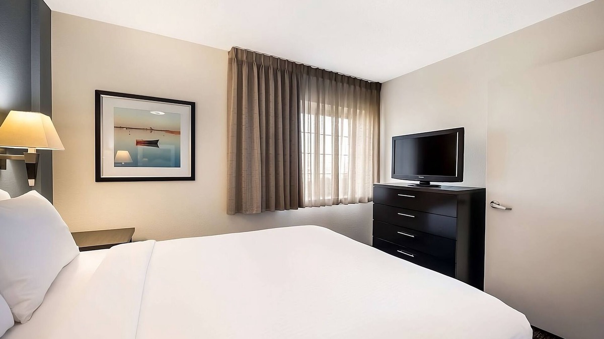 Gahanna Resort | Enjoy a Memorable Stay in Gahanna with Exceptional Amenities Next to the Airport