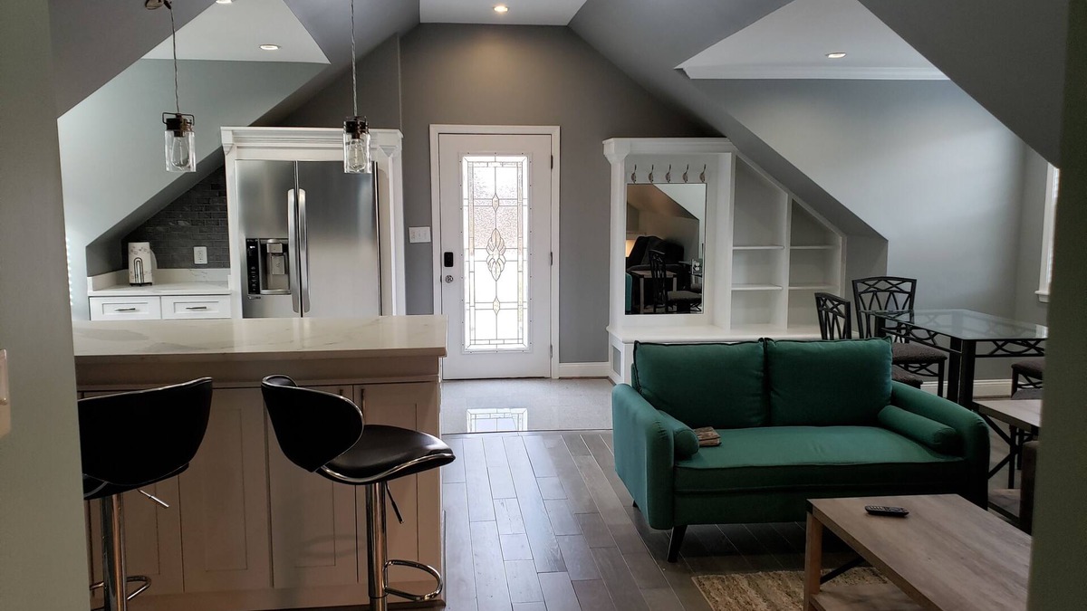 Gainesville Apartment | Enjoy a nice stay at our home on 4 wooded acre property close to Washington D.C.