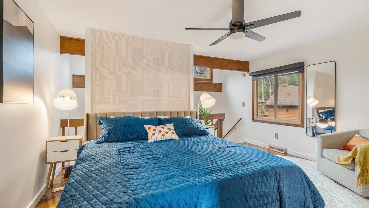 Fletcher Cottage | Enjoy a peaceful and relaxing stay at this cozy and charming cottage.