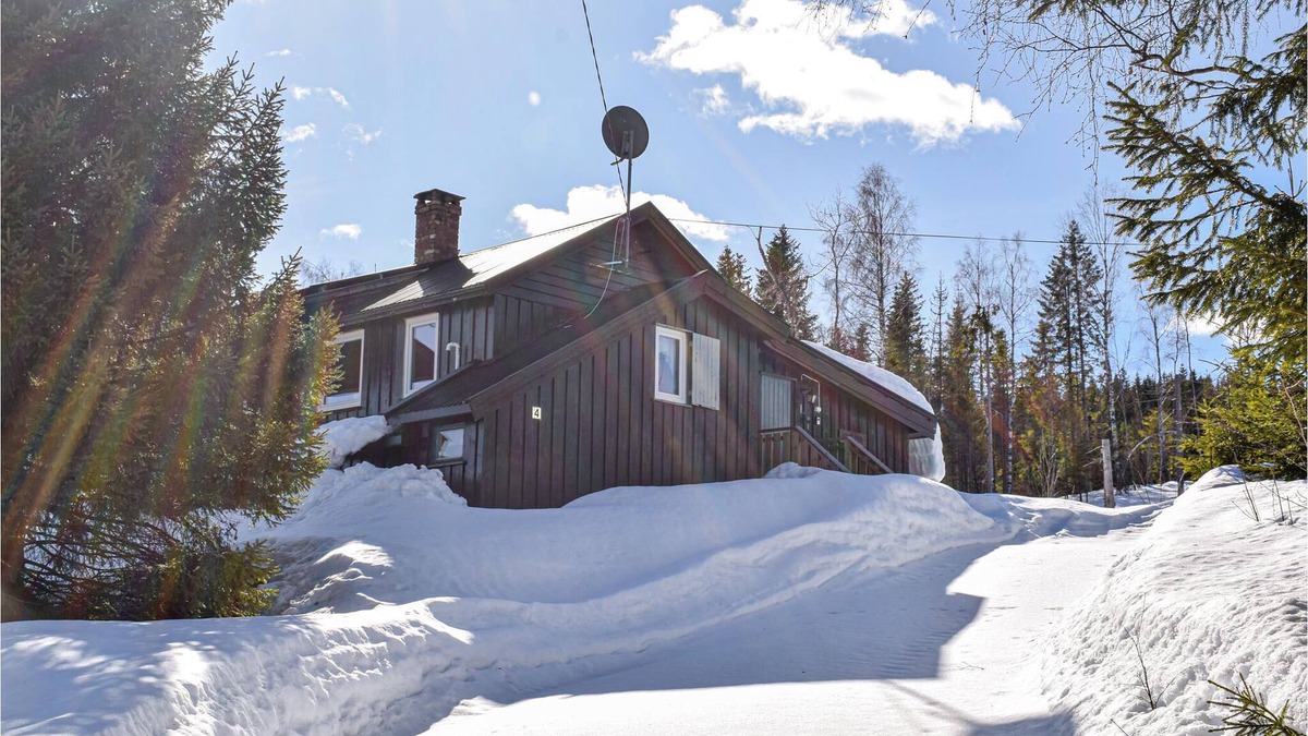 Hurdal House | Enjoy a relaxing family vacation in this vacation home with fantastic views.