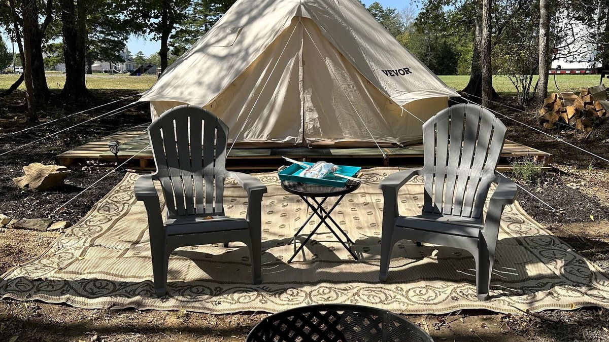 Alton RV Rental | Enjoy a relaxing, romantic getaway in nature with all the comforts of home.