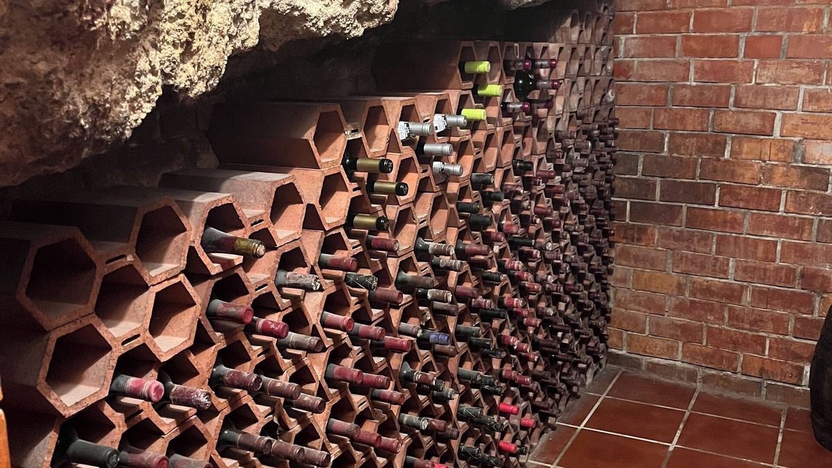 Carcelen Cottage | Enjoy a rural house with a wine cellar and a lot of leisure!