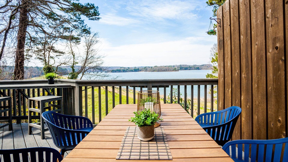 Clemson House | Enjoy a Slice of Heaven at the Clemson Dike!