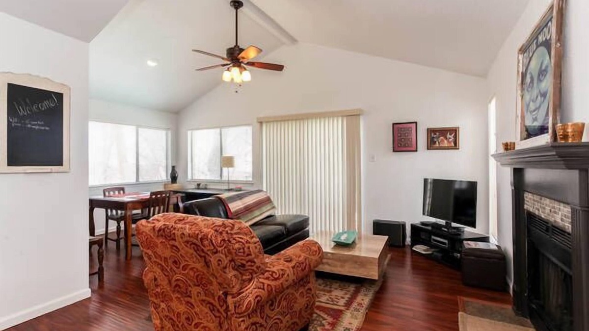 Cherry Creek Commercial Condo | Enjoy A Spacious Condo That's All Yours!
