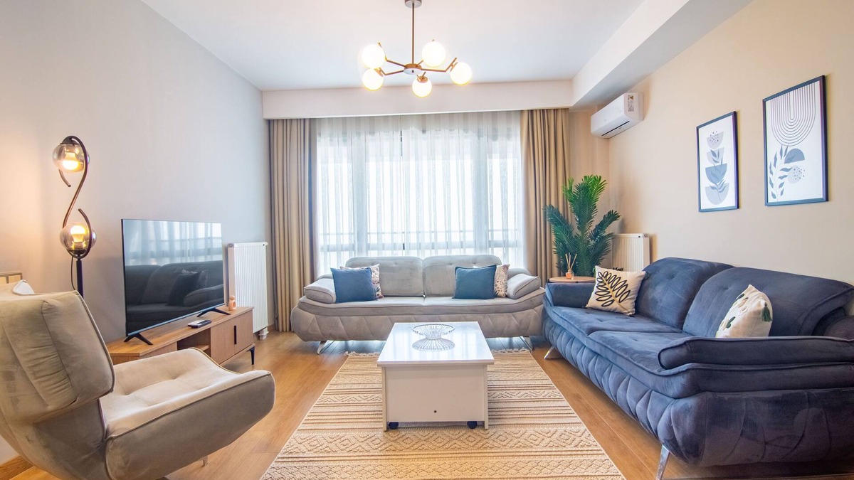Uludag Apartment | Enjoy a stylish and fully equipped 2-bedroom apartment in the heart of 5. Levent