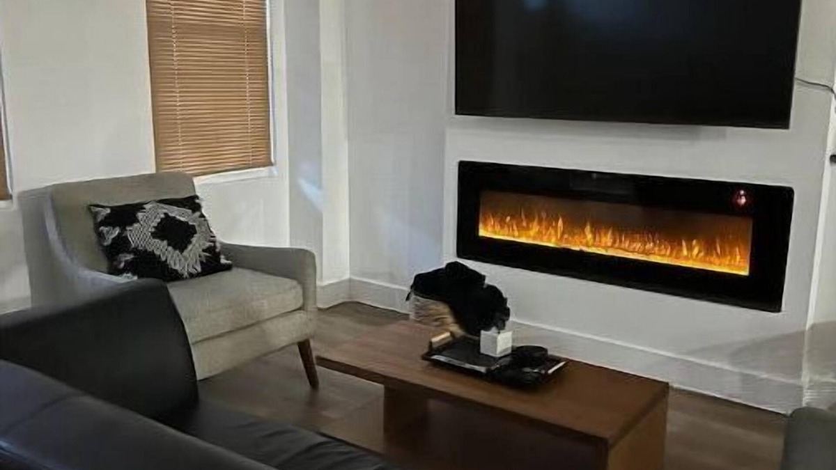 Camden House | Enjoy a Stylish centrally-located home 15min to Most Philly Attractions/Airport.