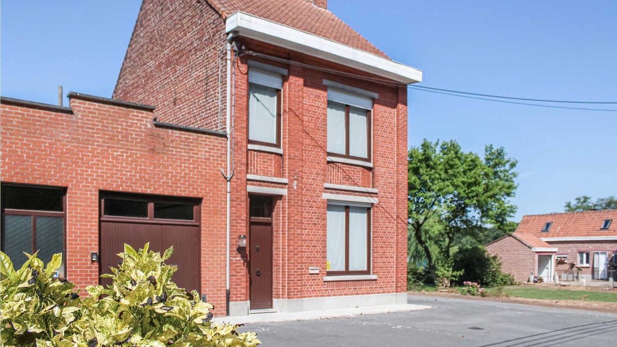 Geluveld House | Enjoy a varied vacation with family and friends in this cozy and fully furnished vacation home in Zo