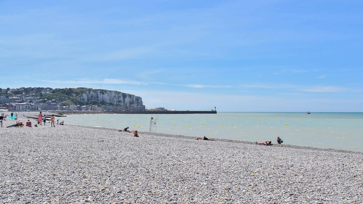 Woignarue House | Enjoy a wonderful view of the sea in this attractive holiday home.