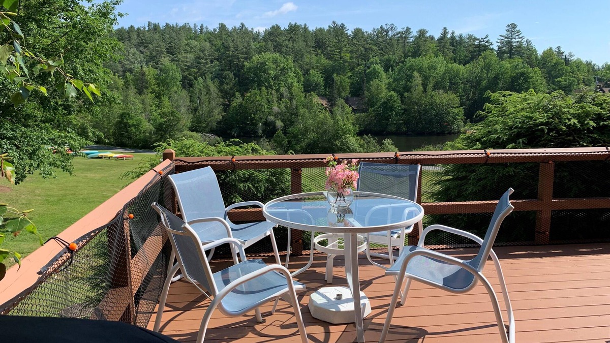 Grantham Condo | Enjoy beautiful water views from this light-filled condo with three levels of furnished living space