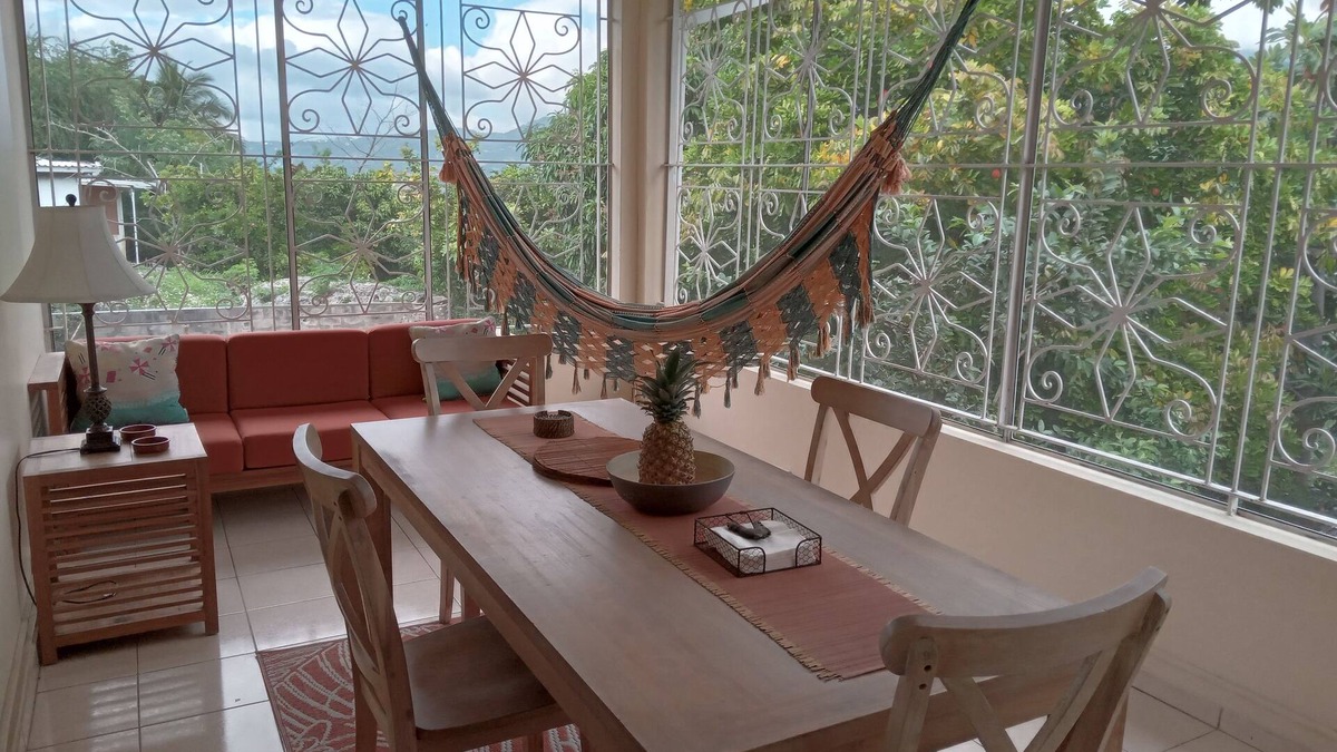 Beverly Hills House | Enjoy Beverly Hills, Kingston, Jamaica, 4 bdrms, AC, WiFi, Spacious, Quiet, Safe