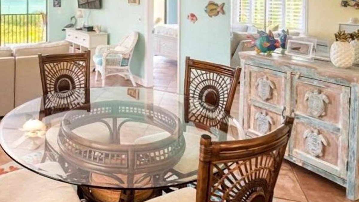 Captiva Condo | Enjoy brilliant sunsets over the sapphire waters